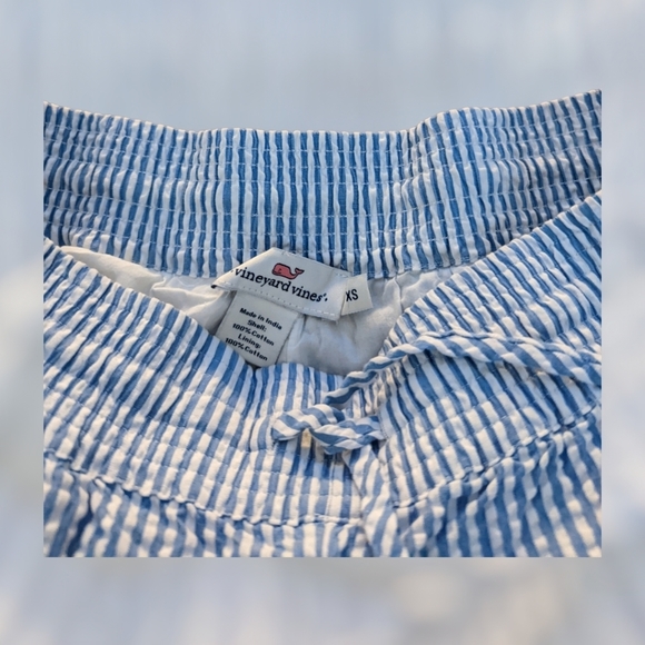 Vineyard Vines Seersucker Shorts - Picture 3 of 3
